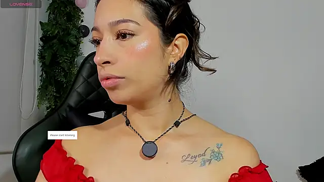 Noaah25  online show from March 23, 2026, 4:12 am