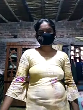 Hot Sweeti online show from March 6, 2026, 6:19 am