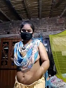 Hot Sweeti online show from April 18, 2026, 9:48 pm