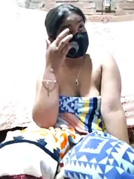 Hot Sweeti online show from February 6, 2026, 10:55 am