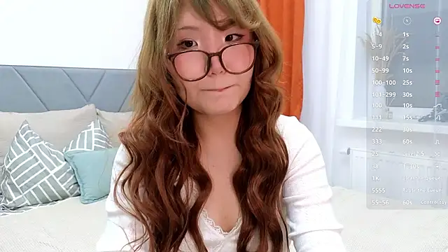 nullgirl online show from March 18, 2026, 12:36 am