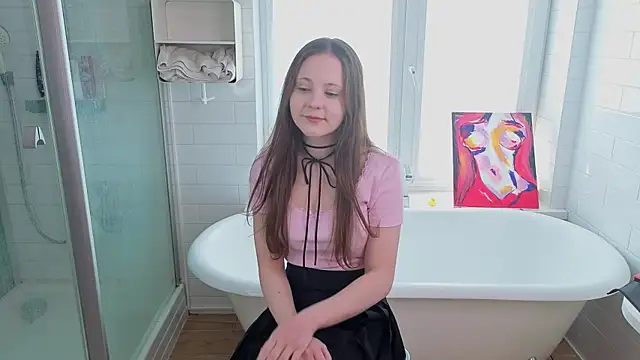 CinthiaSluis online show from March 5, 2026, 4:53 am