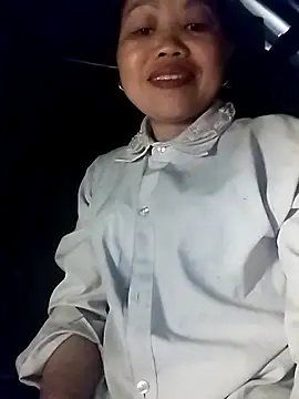 Sam-cute online show from April 16, 2026, 11:40 pm