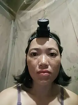 Snapshot of kotaka-shoow chatting on June 24, 2026, 4:05 pm kotaka-shoow online show from June 24, 2026, 4:05 pm