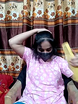 Red-Bird2 online show from February 19, 2026, 2:52 am