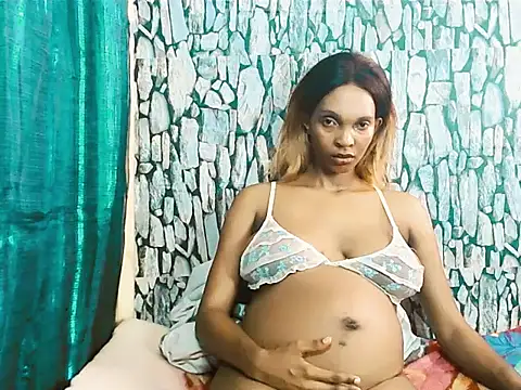 Snapshot of Caramelminxxx1 chatting on February 3, 2026, 6:40 am Caramelminxxx1 online show from February 3, 2026, 6:40 am