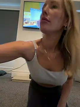 Daisyprin online show from February 23, 2026, 1:55 pm