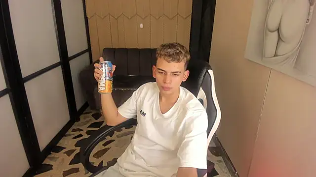 JuanSixx  online show from January 14, 2026, 8:12 pm