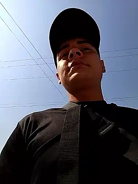 Snapshot of attractive-sexx chatting on March 1, 2026, 2:06 pm attractive-sexx online show from March 1, 2026, 2:06 pm