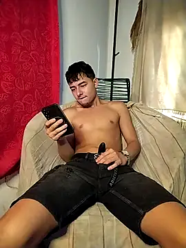 Snapshot of attractive-sexx chatting on February 17, 2026, 1:08 pm attractive-sexx online show from February 17, 2026, 1:08 pm