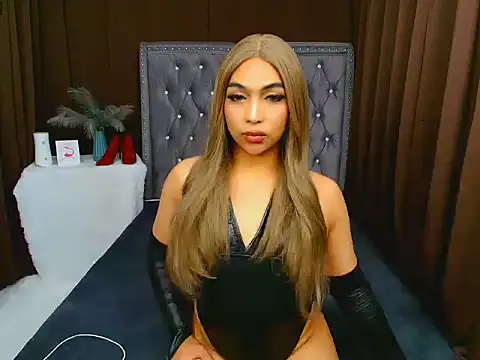 Clea Moore online show from February 25, 2026, 6:35 am