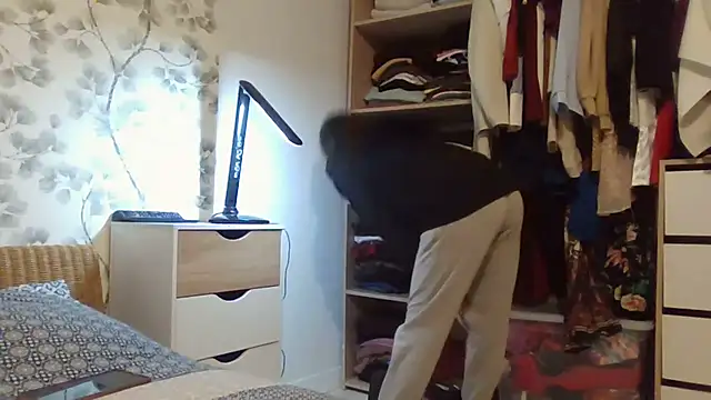 Snapshot of NyraLuna chatting on February 6, 2026, 10:50 pm NyraLuna online show from February 6, 2026, 10:50 pm