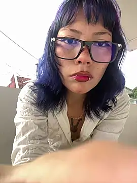 Snapshot of Namii_cute chatting on January 18, 2026, 12:08 pm Namii cute online show from January 18, 2026, 12:08 pm