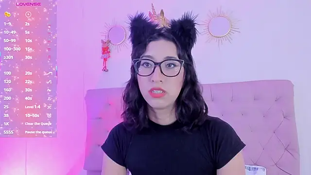 SusannaDoll online show from February 5, 2026, 1:51 pm