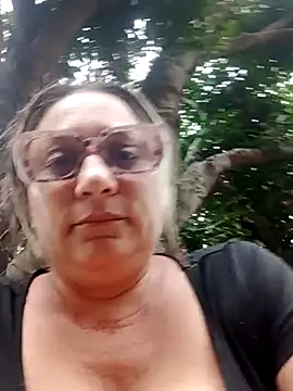 mariacarlota online show from April 14, 2026, 8:03 pm