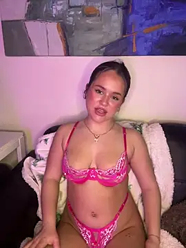 Sadiemissxx online show from February 10, 2026, 7:13 pm