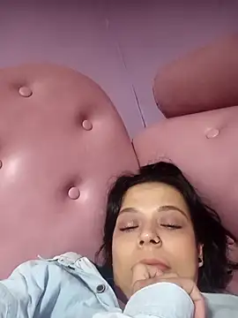 RossyAlvarez online show from February 28, 2026, 4:23 am