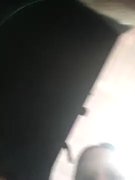 RossyAlvarez online show from April 18, 2026, 10:32 pm