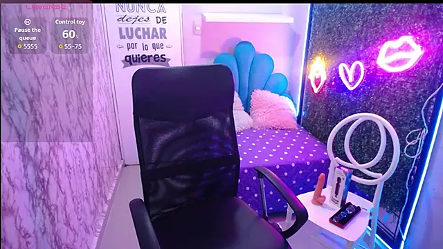 isabella rose19 online show from January 16, 2026, 7:40 pm