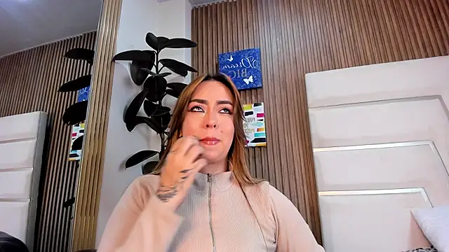 Xara Shadow online show from February 27, 2026, 10:42 pm