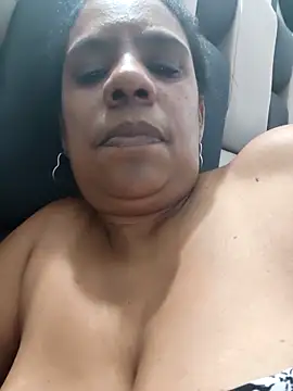 Zeyllyjhonson online show from April 23, 2026, 2:29 am