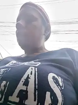 Zeyllyjhonson online show from July 19, 2026, 8:49 pm