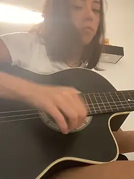 mialinsay online show from March 5, 2026, 5:42 pm