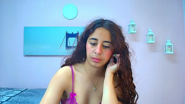 Snapshot of scarlett_clyde chatting on July 12, 2026, 12:39 pm scarlett clyde online show from July 12, 2026, 12:39 pm