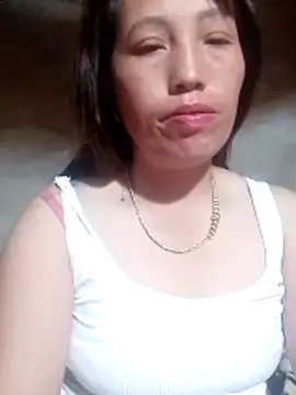 Gummiesu online show from April 7, 2026, 7:26 pm