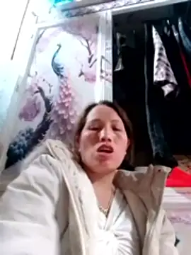 Gummiesu online show from March 12, 2026, 9:35 am