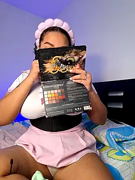 Snapshot of curly_girl_31 chatting on February 6, 2026, 5:42 pm curly girl 31 online show from February 6, 2026, 5:42 pm