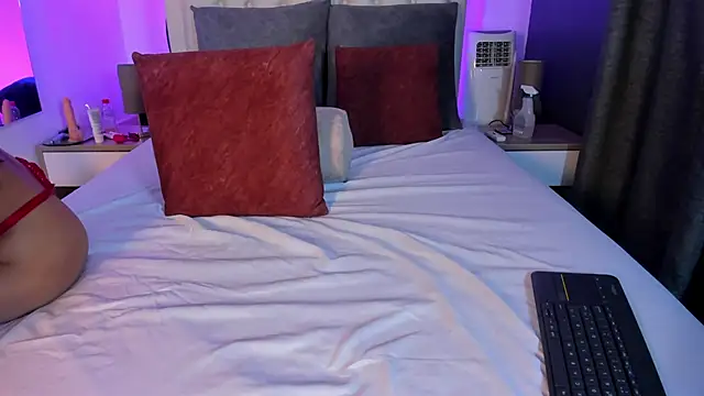 Seliinna-Kyle online show from January 17, 2026, 5:44 am