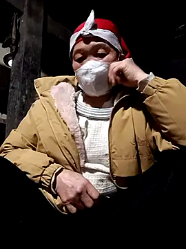 LoveShae 01 online show from February 4, 2026, 12:11 pm