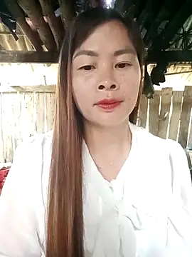 Bling sexy online show from April 19, 2026, 2:23 am