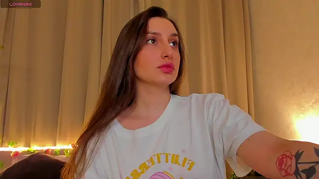 Celine Coello online show from April 19, 2026, 12:06 pm