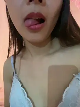 MySweet9x online show from March 12, 2026, 2:21 pm