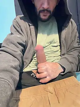 CcincoVilla online show from February 25, 2026, 2:01 am