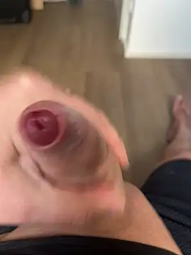 longdong00789 online show from April 19, 2026, 12:50 pm