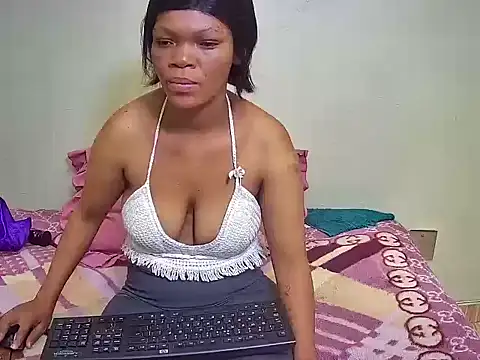 Snapshot of B_Slut chatting on February 1, 2026, 11:41 am B Slut online show from February 1, 2026, 11:41 am