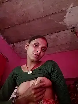 Juli rathore online show from February 4, 2026, 7:47 am