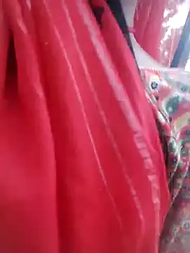 Snapshot of Juli_rathore chatting on June 1, 2026, 2:01 am Juli rathore online show from June 1, 2026, 2:01 am