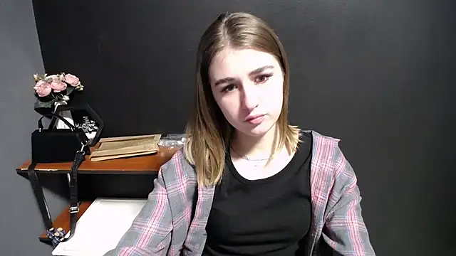 Sunny siren online show from February 19, 2026, 1:30 pm