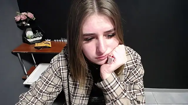 Sunny siren online show from February 12, 2026, 1:11 pm