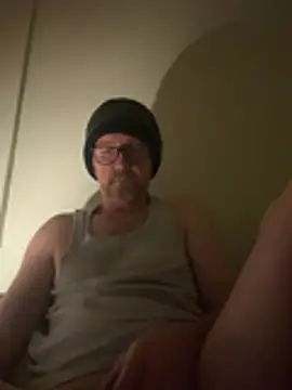 Snapshot of bigzvon chatting on January 17, 2026, 5:22 am bigzvon online show from January 17, 2026, 5:22 am