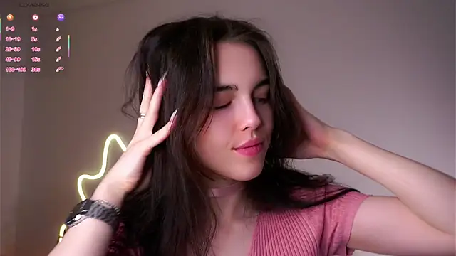 Snapshot of MirnaTellado chatting on February 6, 2026, 6:04 pm MirnaTellado online show from February 6, 2026, 6:04 pm