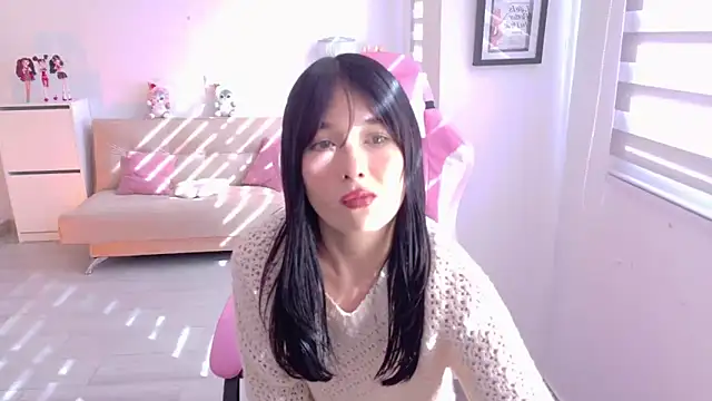 Blush Marie online show from April 6, 2026, 8:43 pm