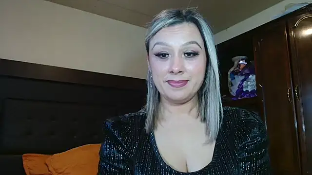 aitanalove  online show from February 15, 2026, 12:00 am