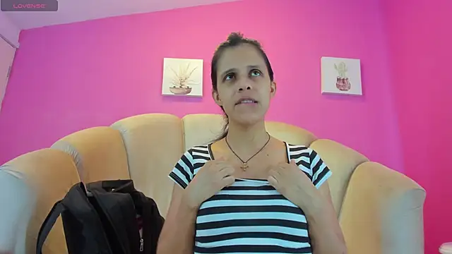 Snapshot of mitzukywinteer chatting on February 16, 2026, 8:51 pm mitzukywinteer online show from February 16, 2026, 8:51 pm