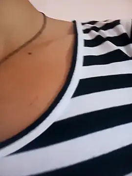 Snapshot of mitzukywinteer chatting on January 31, 2026, 8:29 pm mitzukywinteer online show from January 31, 2026, 8:29 pm