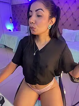 Auri   online show from March 30, 2026, 7:48 pm